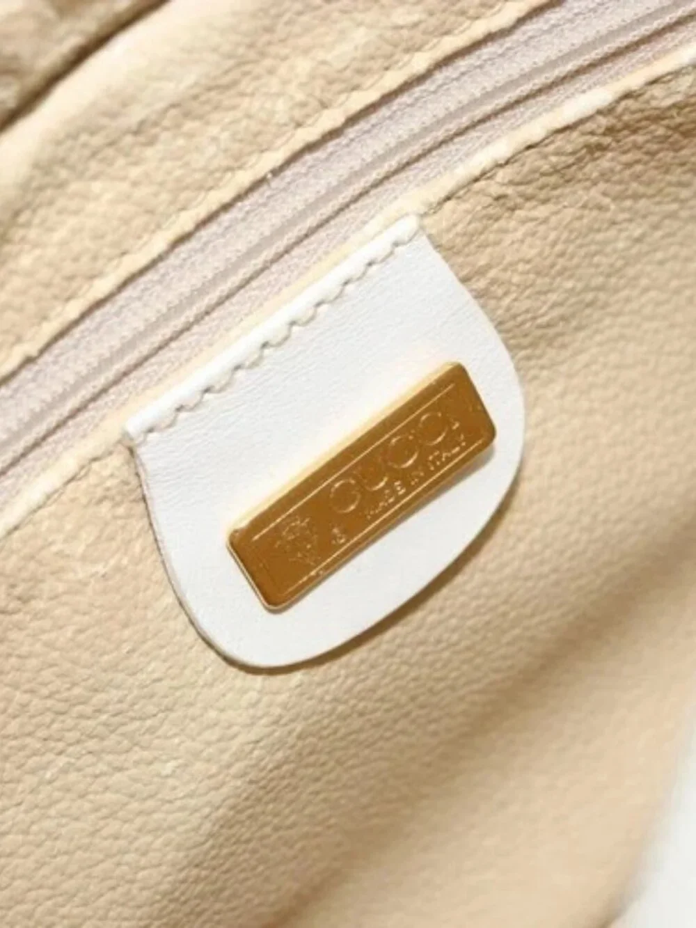 GUCCI Micro GG Supreme Shoulder Bag PVC White Gold 007 115 0114 Auth AMZ052